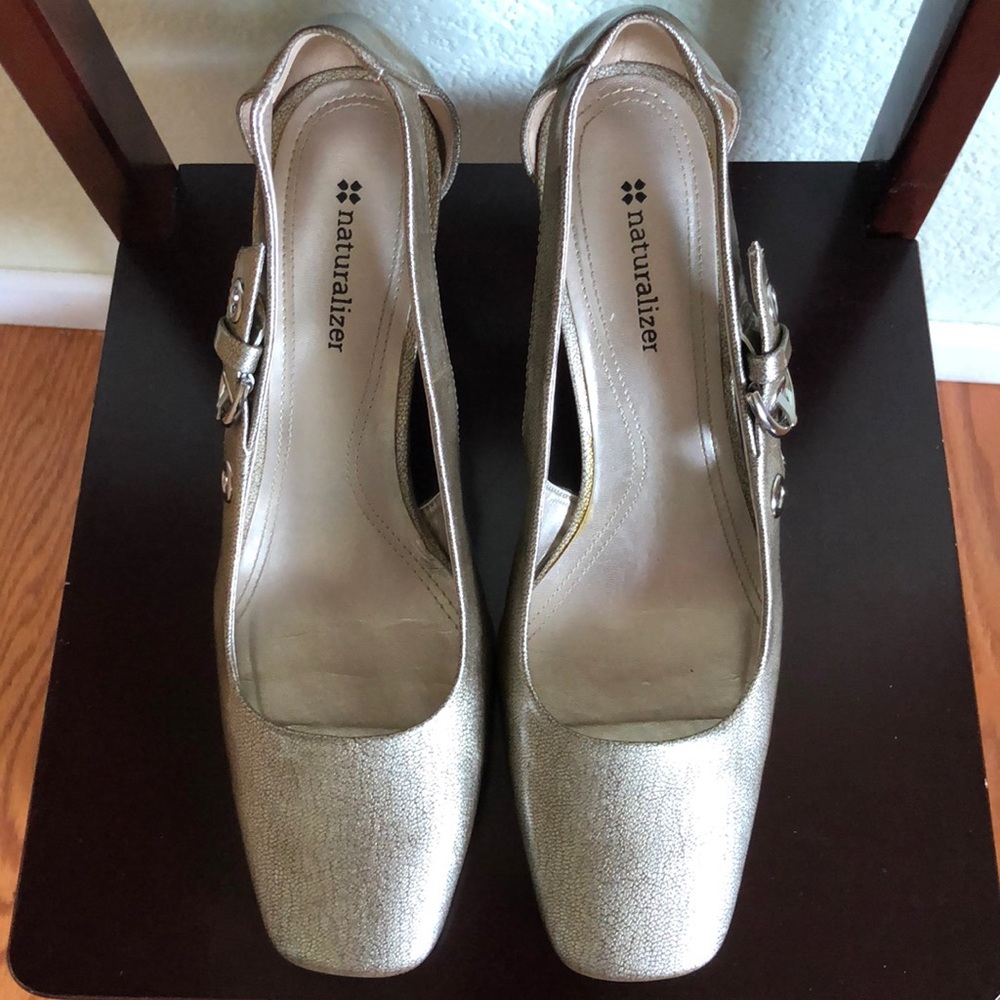 Shoes - Picture 4 of 4